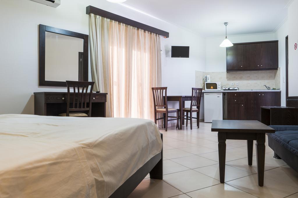 Rio Hotel Kardamena  エクステリア 写真